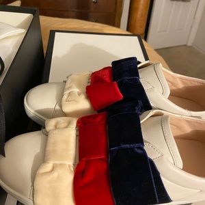 Women Gucci fashion sneakers